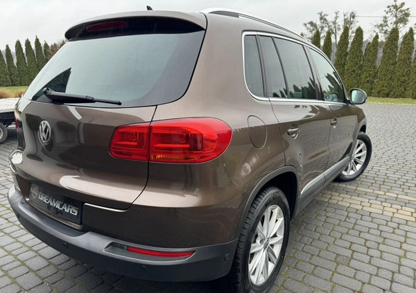 Volkswagen Tiguan cena 46900 przebieg: 229112, rok produkcji 2011 z Drobin małe 379